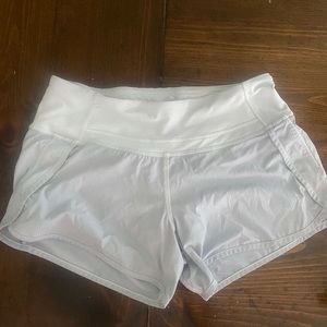 Size 4 speed up lululemon shorts
